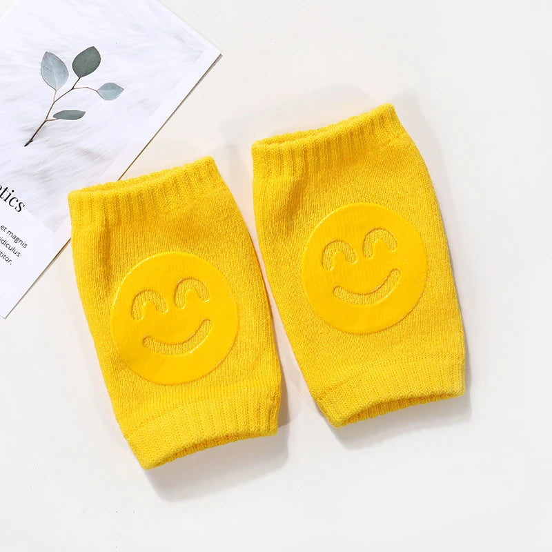 Cushy Footsie™ Knee Hugs: Baby Protection Pads