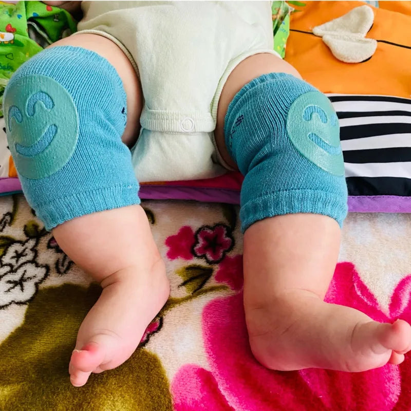 Cushy Footsie™ Knee Hugs: Baby Protection Pads