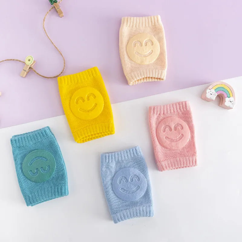Cushy Footsie™ Knee Hugs: Baby Protection Pads