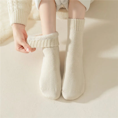 Say Goodbye to Chilly Toes: Cushy Footsie™ Winter Warmth Trio